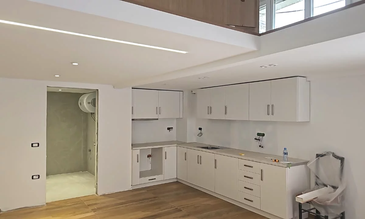 Shtepi me qera Apartament ne Tirane, 1+1, Mobilimi Pjeserisht e mobiluar, Pagesa 500  Euro.