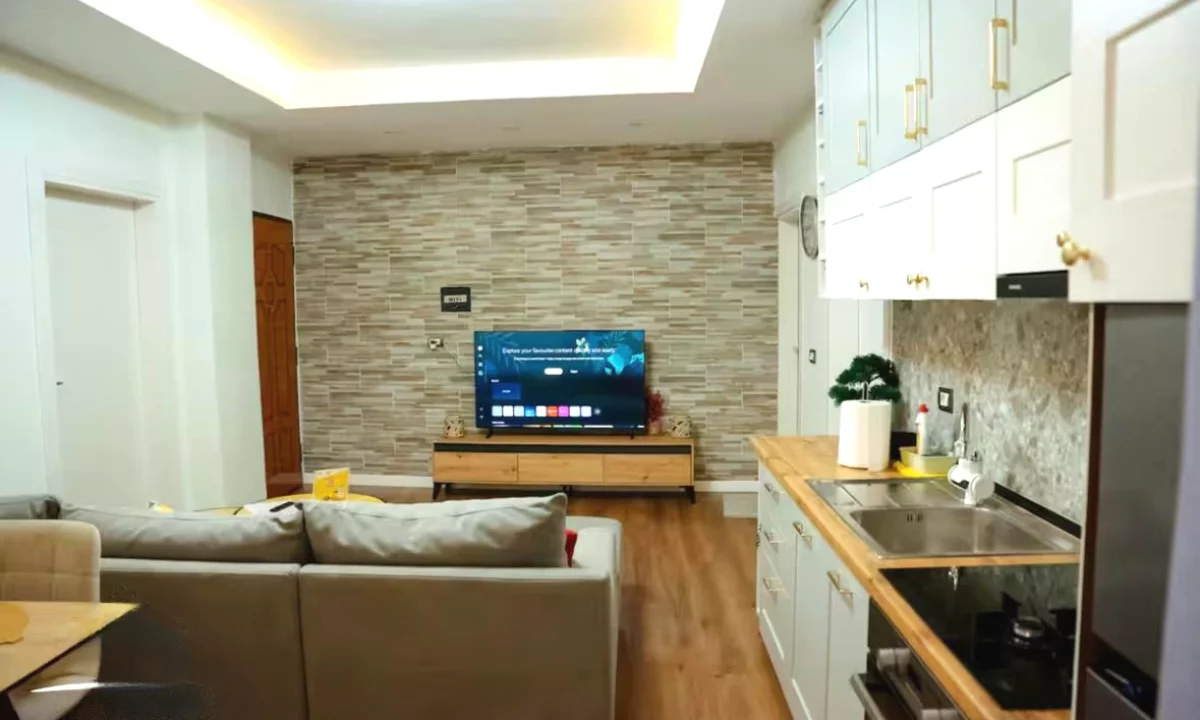 Shtepi me qera Apartament ne Tirane, 2+1, Mobilimi E mobiluar, Pagesa 900  Euro.