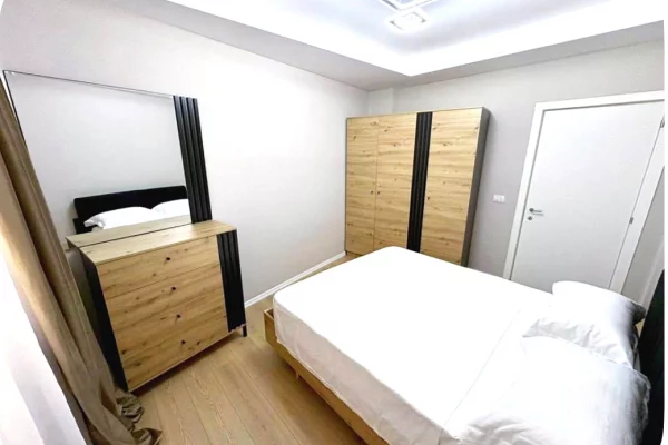 Shtepi me qera Apartament ne Tirane, 2+1, Mobilimi E mobiluar, Pagesa 800  Euro.