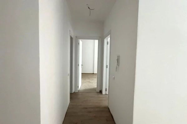 Appartamento in vendita a Tirana 2+1, Vuoto