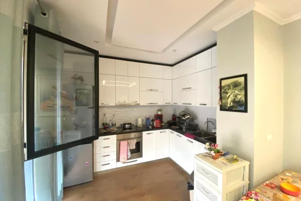 Shtepi me qera Apartament ne Tirane, 1+1, Mobilimi E mobiluar, Pagesa 60,000  Leke.