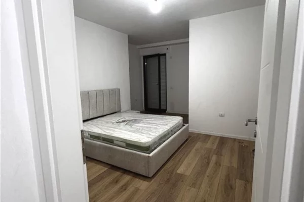 Shtepi me qera Apartament ne Tirane, 1+1, Mobilimi E mobiluar, Pagesa 50,000  Leke.