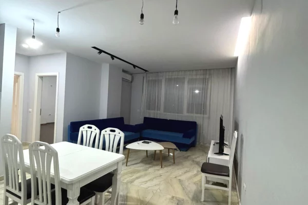Jepet me qera apartament 2+1 ne  Astir