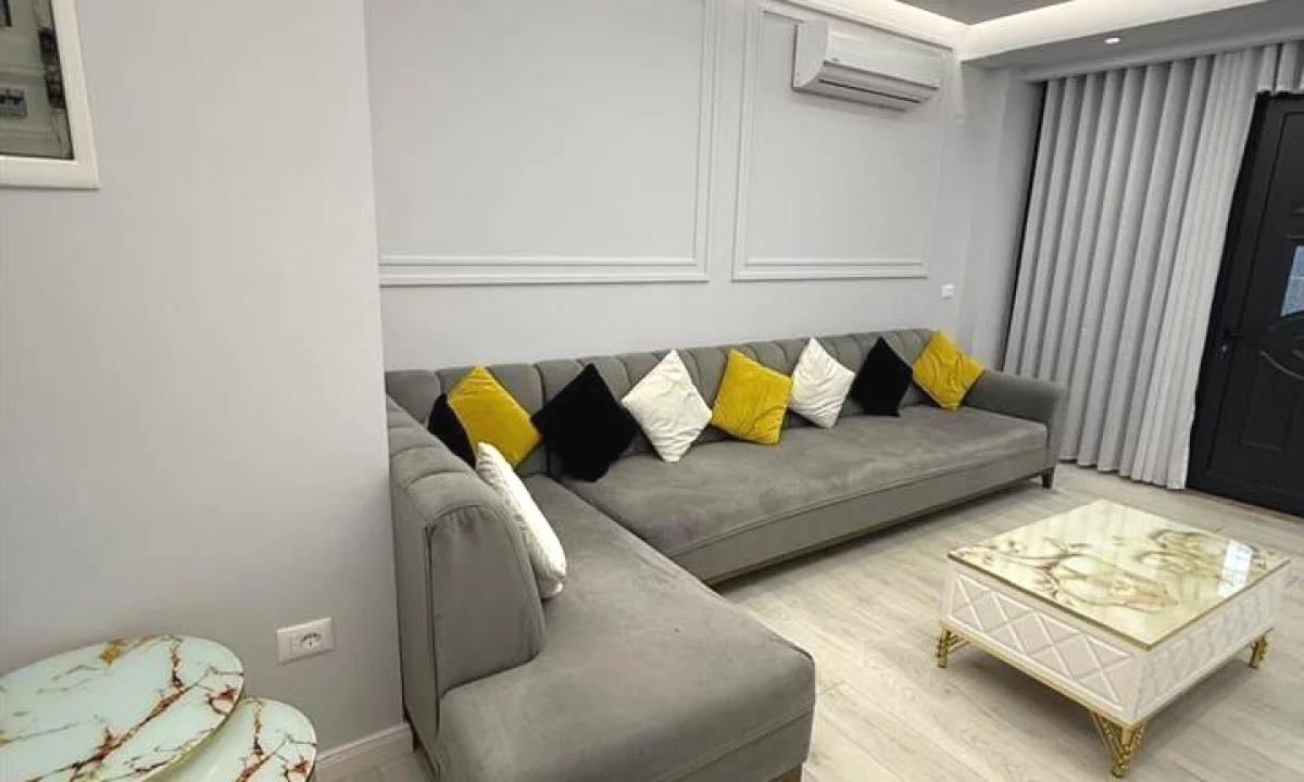 Shtepi me qera Apartament ne Tirane, 1+1, Mobilimi E mobiluar, Pagesa 50,000  Leke.