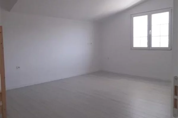 Private house for rent in Tirana 4+1, In Part