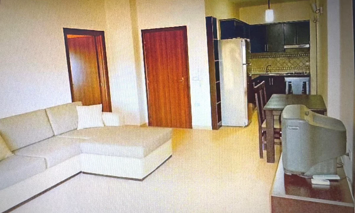 Appartamento in vendita a Tirana 1+1, Arredato