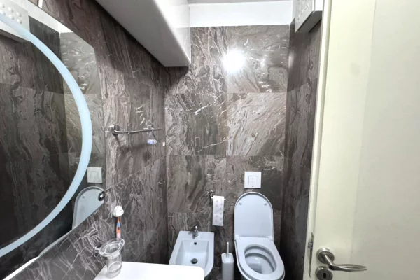 Appartamento in affitto a Tirana 2+1, Arredato