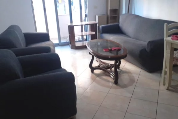 House for Rent 1+1 in Tirana - 35,000 Leke