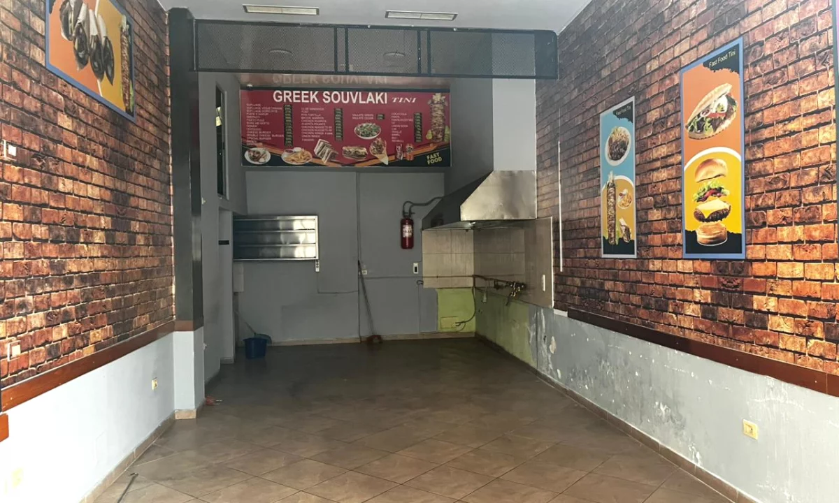 Jepet me qera dyqan ne Astir