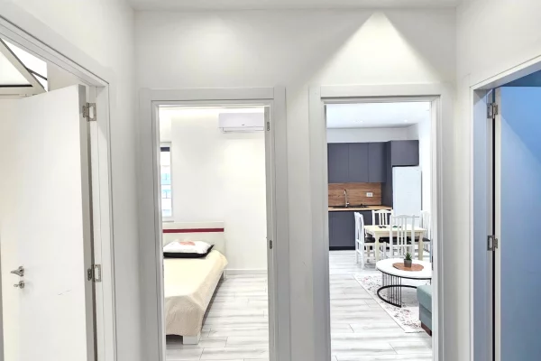 Shtepi me qera Apartament ne Tirane, 2+1, Mobilimi E mobiluar, Pagesa 40,000  Leke.