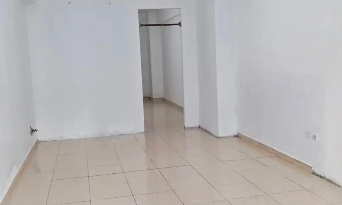 Jepet me qera dyqan tek Nesharkau.