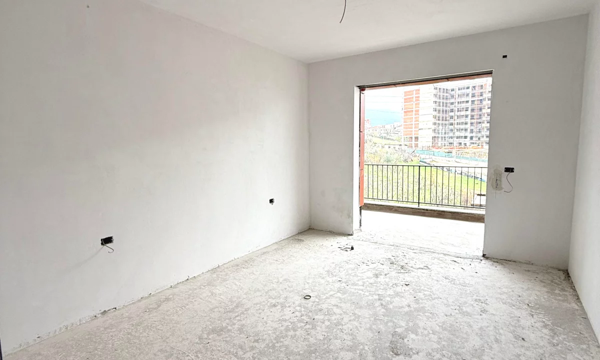 Apartment for sale in Tirana 2+1, Emty