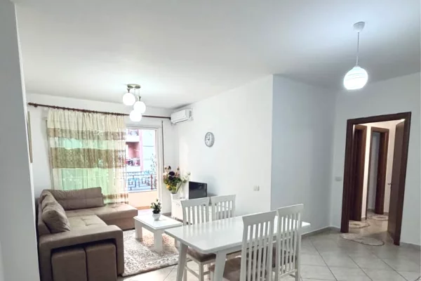 Casa in affitto 2+1 a Tirana - 60,000 Leke