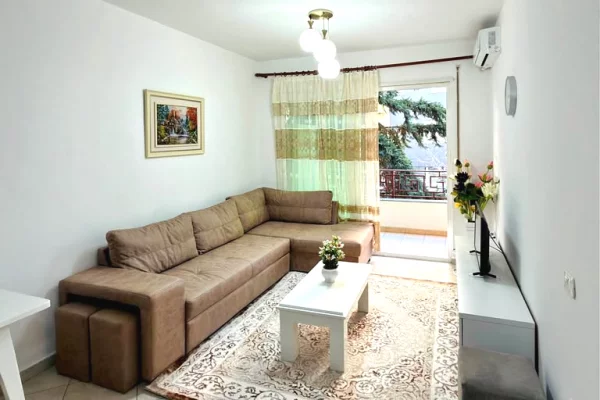 Appartamento in affitto a Tirana 2+1, Arredato