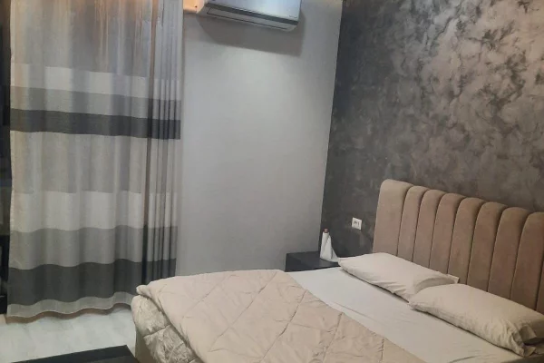 Shtepi me qera Apartament ne Tirane, 2+1, Mobilimi E mobiluar, Pagesa 750  Euro.