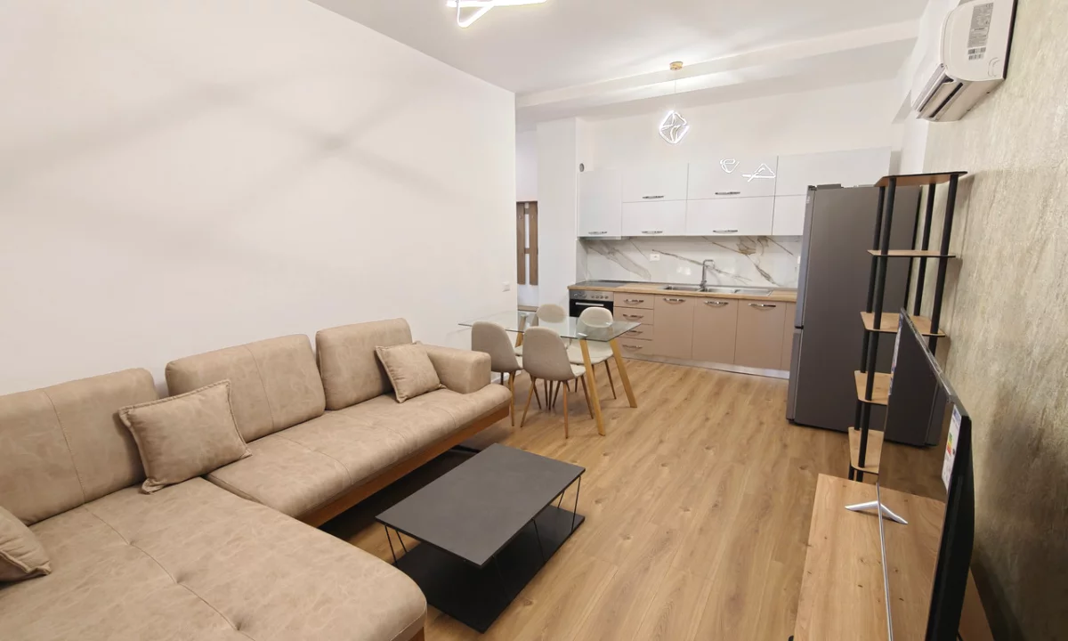 Shtepi me qera Apartament ne Tirane, 1+1, Mobilimi E mobiluar, Pagesa 45,000  Leke.