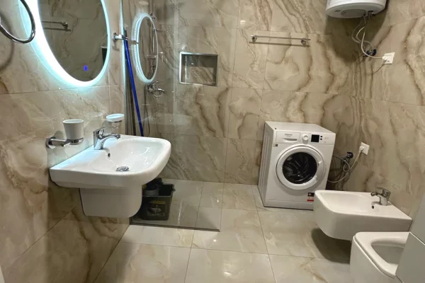 Shtepi me qera Apartament ne Tirane, 2+1, Mobilimi E mobiluar, Pagesa 600  Euro.