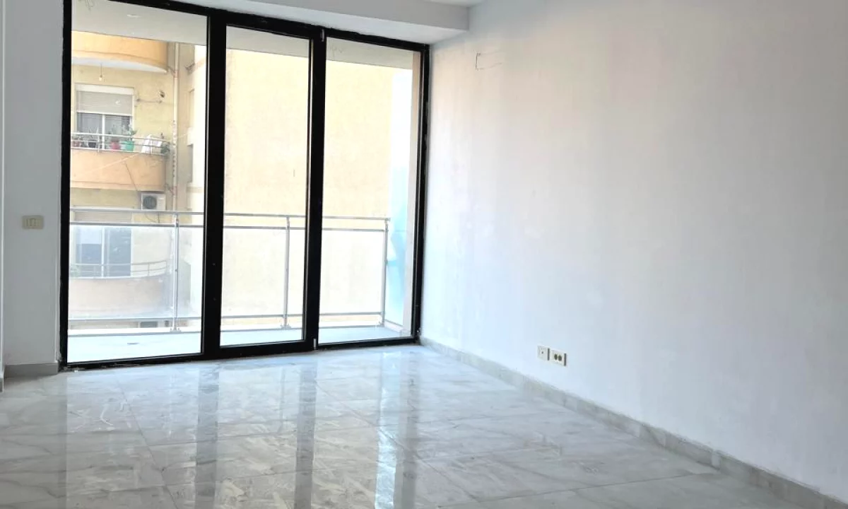 Apartment for rent in Tirana 2+1, Emty