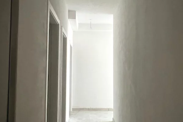 Apartment for rent in Tirana 2+1, Emty