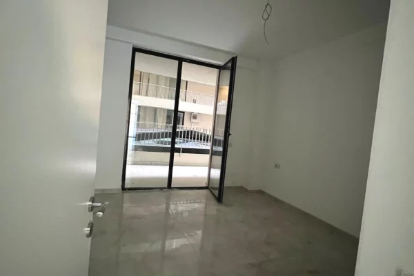 Apartment for rent in Tirana 2+1, Emty
