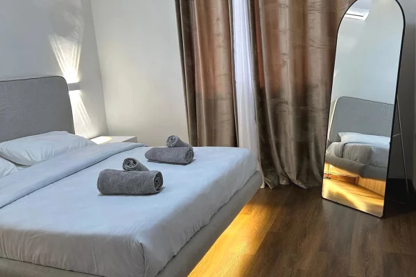 Shtepi me qera Apartament ne Tirane, 2+1, Mobilimi E mobiluar, Pagesa 800  Euro.