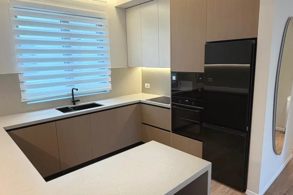 Shtepi me qera Apartament ne Tirane, 2+1, Mobilimi E mobiluar, Pagesa 1,900  Euro.