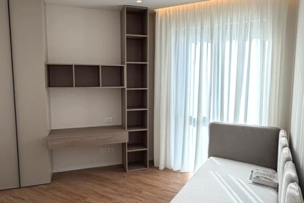 Shtepi me qera Apartament ne Tirane, 2+1, Mobilimi E mobiluar, Pagesa 1,900  Euro.