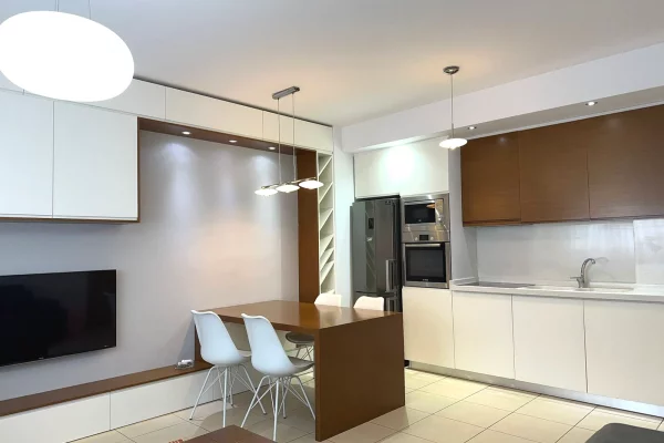 Shtepi me qera Apartament ne Tirane, 1+1, Mobilimi E mobiluar, Pagesa 650  Euro.