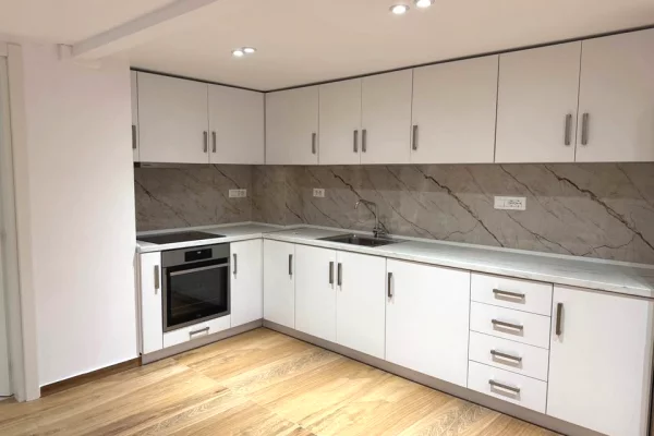 Appartamento in affitto a Tirana 1+1, Arredato