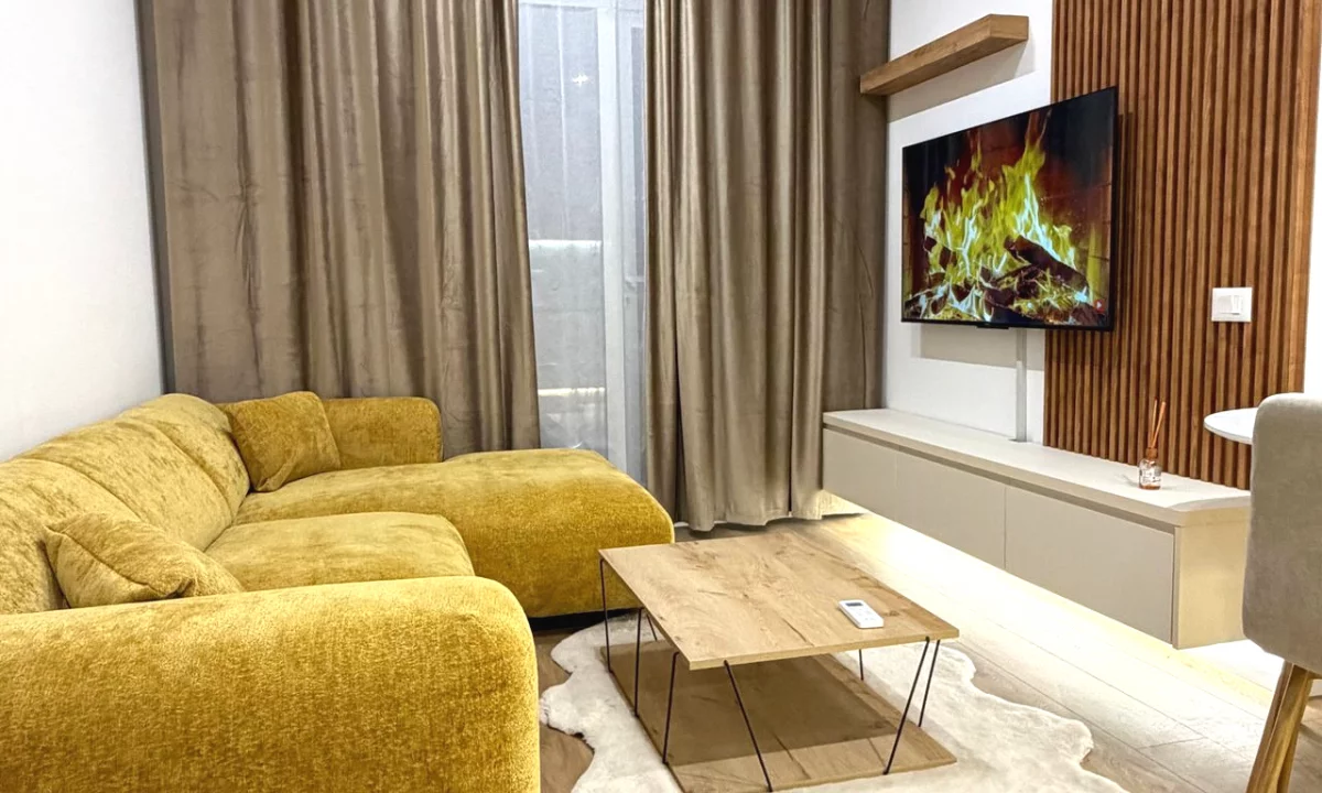 Appartamento in affitto a Tirana 1+1, Arredato