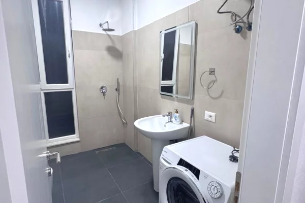 Appartamento in affitto a Tirana 1+1, Arredato