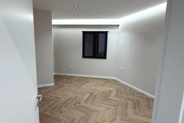 Jepet me qera ambient zyrash Ne Astir