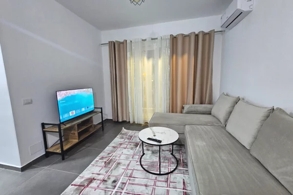 Shtepi me qera Apartament ne Tirane, 2+1, Mobilimi E mobiluar, Pagesa 550  Euro.