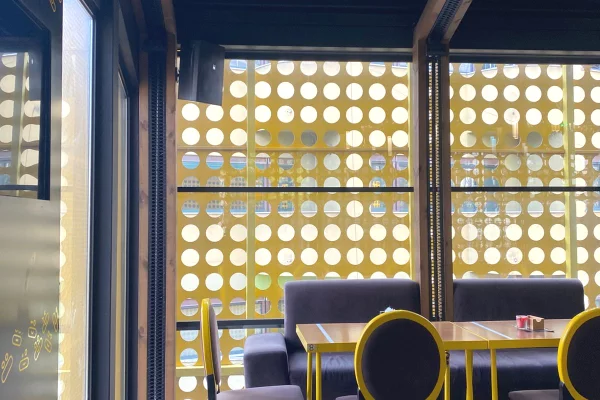 Ambient biznesi me qera 2+1 ne Tirane - 800 Euro