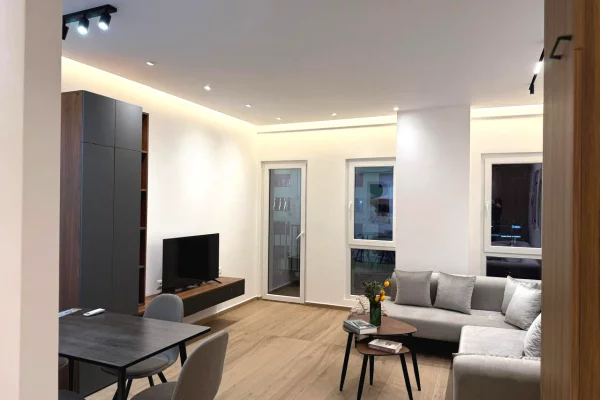 Appartamento in affitto a Tirana 1+1, Arredato