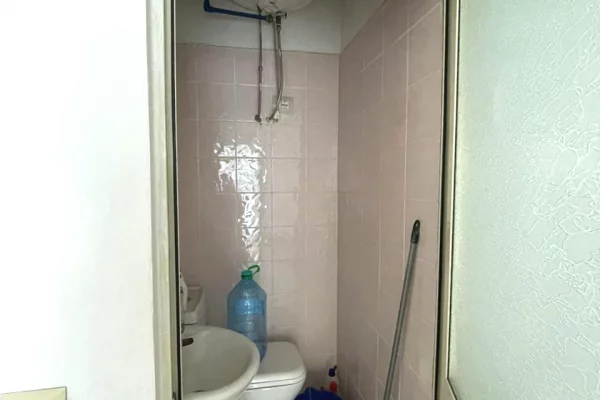 Business Property in Sale 1+1 in Tirana - 30,000 Euro