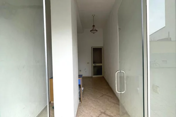 Business Property in Sale 1+1 in Tirana - 30,000 Euro