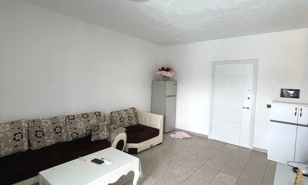 Appartamento in affitto a Tirana 1+1, Arredato