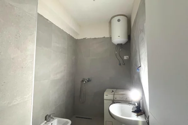 Appartamento in affitto a Tirana 1+1, Arredato