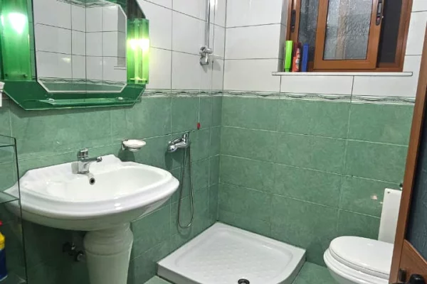 Casa privata/Indipendente in affitto a Tirana 2+1, Vuoto