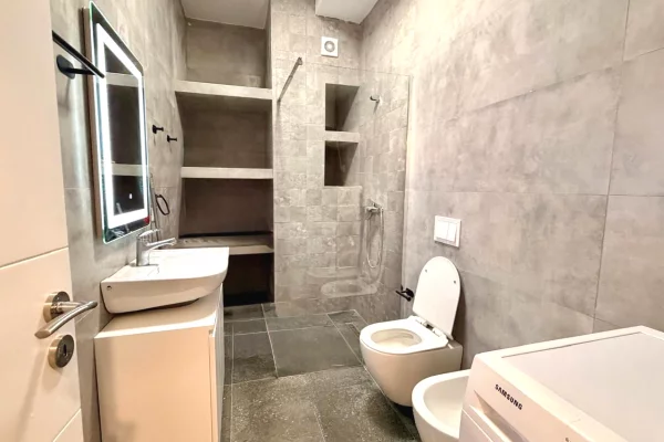 Appartamento in affitto a Tirana 1+1, Arredato