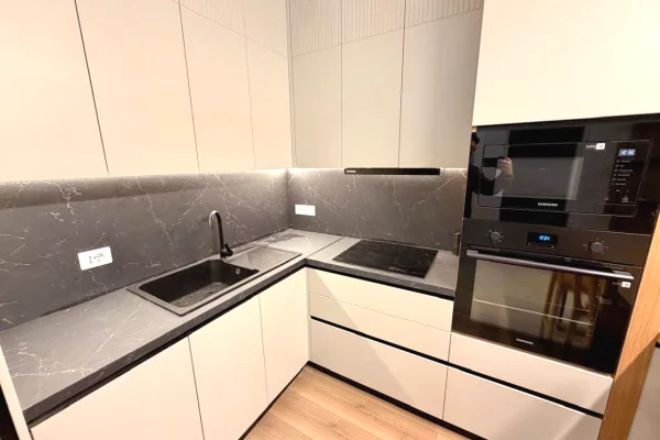 Appartamento in affitto a Tirana 1+1, Arredato