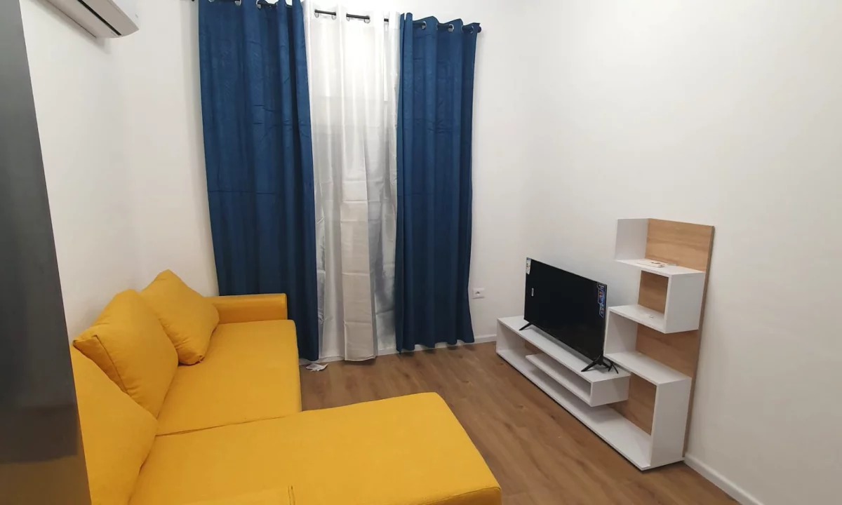 Appartamento in affitto a Tirana 1+1, Arredato