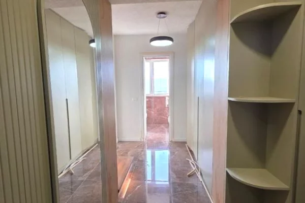 Appartamento in affitto a Tirana 2+1, Arredato