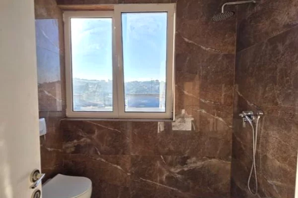 Appartamento in affitto a Tirana 2+1, Arredato