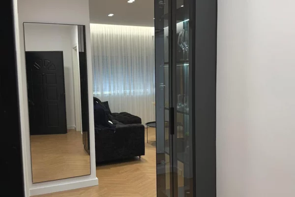 Appartamento in affitto a Tirana 1+1, Arredato