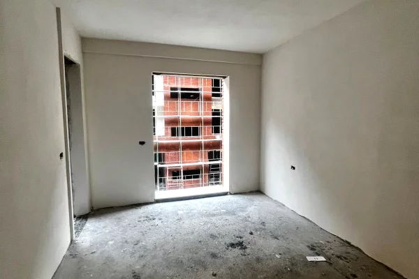 Apartment for sale in Tirana 2+1, Emty