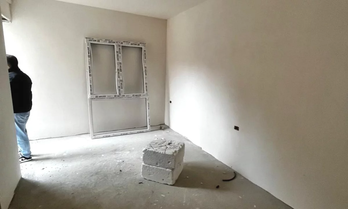 Apartment for sale in Tirana 2+1, Emty