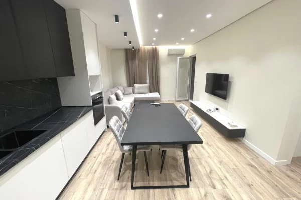 Jepet apartament 2+1 me qera tek 'Univers City'