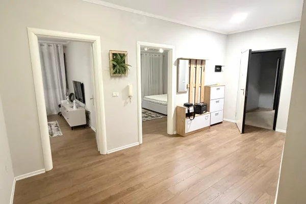 Shtepi me qera Apartament ne Tirane, 1+1, Mobilimi E mobiluar, Pagesa 700  Euro.